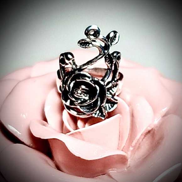 Sterling Silver Rose and Vine Ring size 8 - Picture 6 of 9